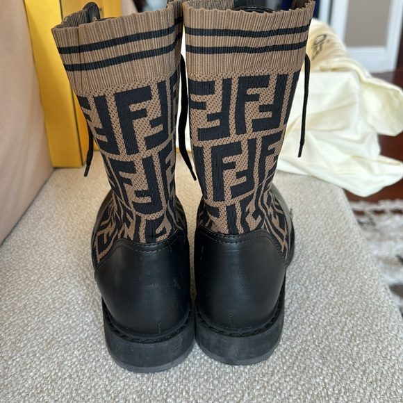 FENDI FF Logo Biker Boots - Picture 6 of 7